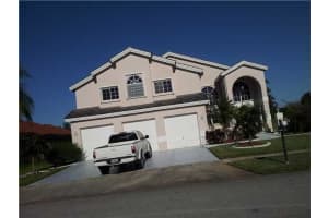915 Nw 197th Av, Pembroke Pines