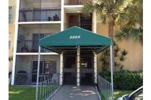 8005 Lake Dr 312, Doral