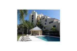 50 Ocean Ln Dr 107, Key Biscayne