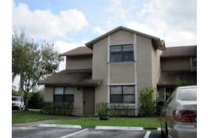 216 Lakeside Cr, Sunrise 216 Lakeside Cr, Sunrise