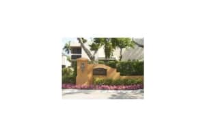 3051 Ne 183 Ln 51, Aventura 3051 Ne 183 Ln 51, Aventura