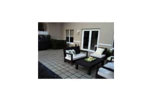 5570 Sw 70 Pl 5570, South Miami