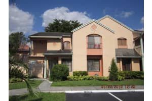 8225 Nw 191 St 1-d, Hialeah