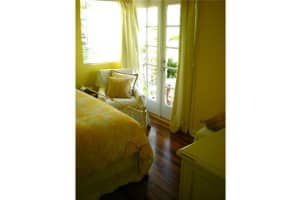 725 14 Pl 8, Miami Beach