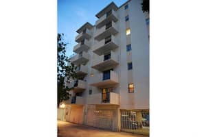 240 Collins Av 3c, Miami Beach