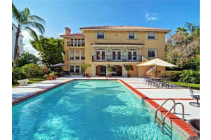 321 Costanera Rd, Coral Gables