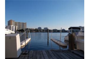2420 Diana Dr 102, Hallandale Beach