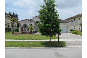 8370 Phoenician Ct, Davie 8370 Phoenician Ct, Davie