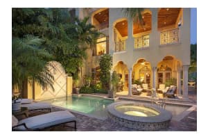 1524 Island Bl 13, Aventura