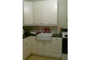 19740 Sw 103 Ct 206, Miami