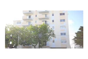 240 Collins Av 2c, Miami Beach