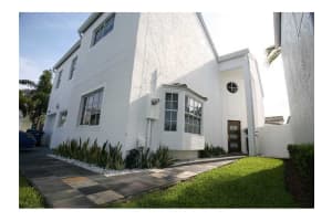 20640 Ne 25 Pl, Aventura