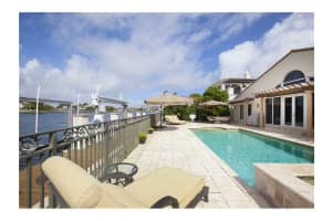 616 N Island Dr, Golden Beach