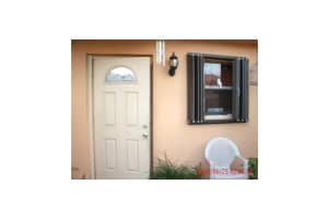 8000 Sw 152 Av 110, Miami
