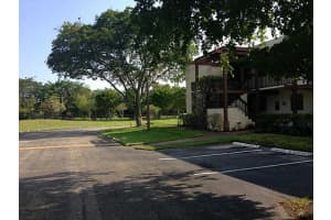 20811 San Simeon Wy 203-2, Aventura