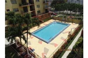 1635 W 44 Pl 403, Hialeah