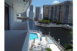 2500 Diana Dr 319, Hallandale Beach