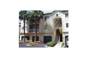 7400 Nw 4 St 204, Plantation