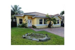 8534 Sw 163 Pl, Miami