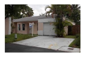 9818 Sw 222 Te, Miami