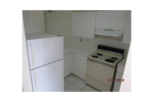 2775 W 52 St 308, Hialeah