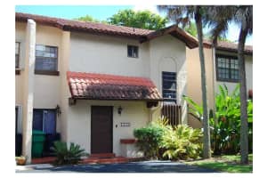 13125 Sw 95 Av -, Miami