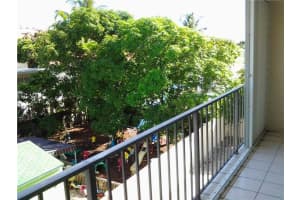 7601 Byron Av 3a, Miami Beach 7601 Byron Av 3a, Miami Beach