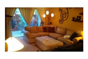 13720 Sw 90 Av D, Miami