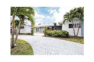 2130 Ne 203 Te, North Miami Beach