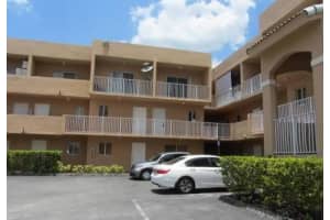 2640 W 76 St 208, Hialeah