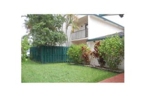 10910 Sw 72 St 272, Miami