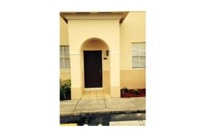 8025 W 36 Av 5, Hialeah