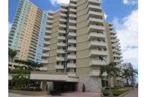 2501 Brickell Av 301, Miami