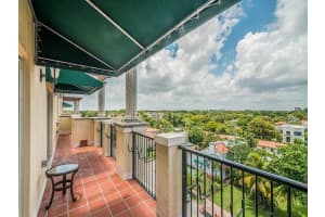 322 Madeira Av Ph101, Coral Gables
