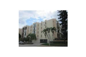 7705 Abbott Av 405, Miami Beach