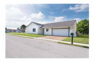 8802 Paradise Ct, Tamarac