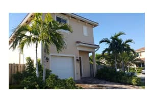 8998 Sw 215 Ln, Cutler Bay