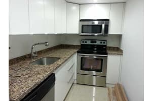 16518 Ne 26 Av 305, North Miami Beach