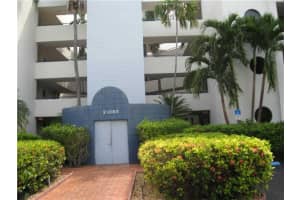 21085 Ne 34 Av 105-1, Aventura