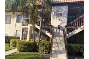 7262 Golf Colony Court 204, Lake Worth