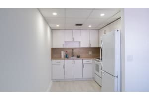 400 Sw 134th Way 302f, Pembroke Pines