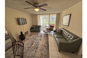 3121 Nw 47th Terrace 107, Lauderdale Lakes