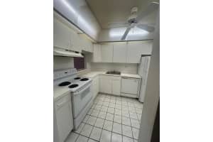 4334 Nw 9th Avenue 9-2b, Deerfield Beach