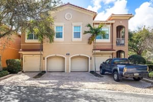 4931 Bonsai Circle 201, Palm Beach Gardens
