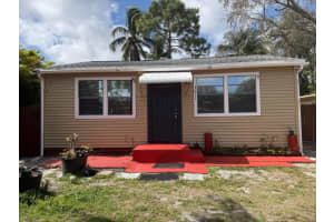 3611 Elizabeth Street, Palm Springs