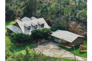 665 Moon Ranch Road, Sebring 665 Moon Ranch Road, Sebring