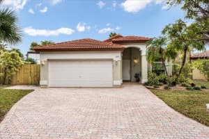 4950 Nw 55th Court, Coconut Creek