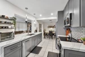 5020 Sw 11th Street, Margate