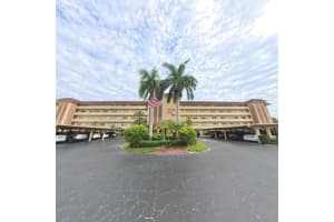 4100 Crystal Lake Drive 209, Pompano Beach