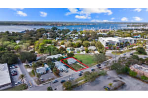 820 Sw Palm City Road, Stuart